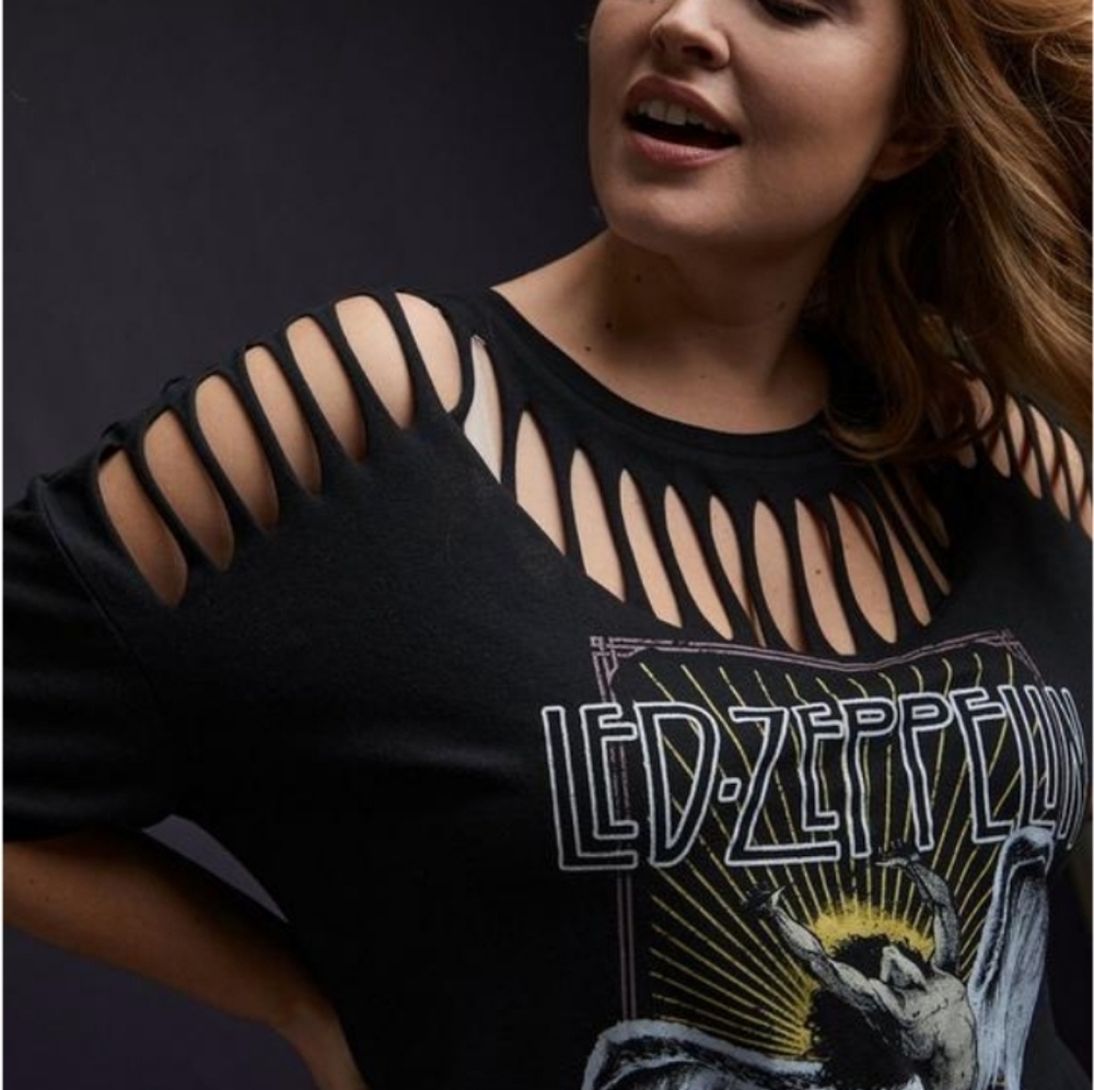 TORRID BLACK  LED ZEPPELIN TEE SHIRT SIZE 4 X NWT